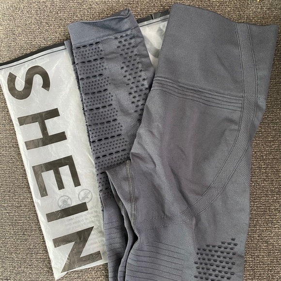SHEIN leggings